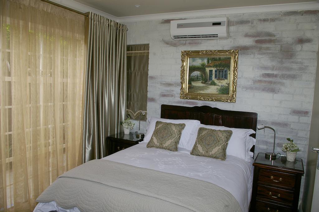 Anne'S Place Potchefstroom Ruang foto